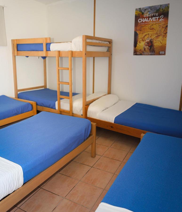 Au Chat Bleu Saint-Laurent-les-Bains Chambre photo